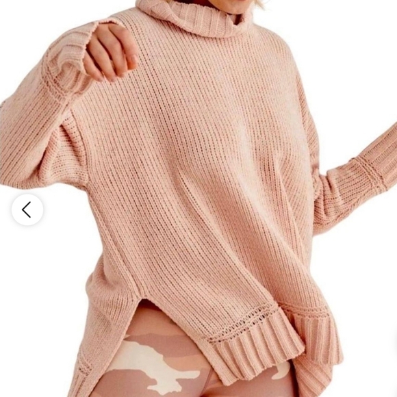 Aerie Chenille Turtleneck Sweater Womens SZ S Side Slit Boxy Relaxed Oversized - Picture 1 of 9